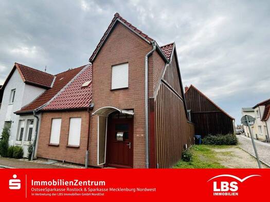 Reihenendhaus zum Kauf 35.000 € 4 Zimmer 70 m² 117 m² Grundstück Gnoien 17179