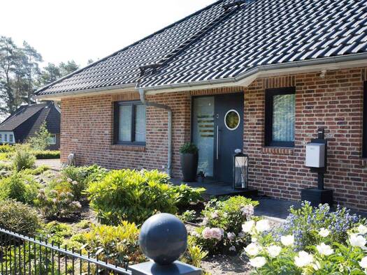 Einfamilienhaus zum Kauf 800.000 € 6 Zimmer 167 m² 1.773 m² Grundstück Salzhausen 21376