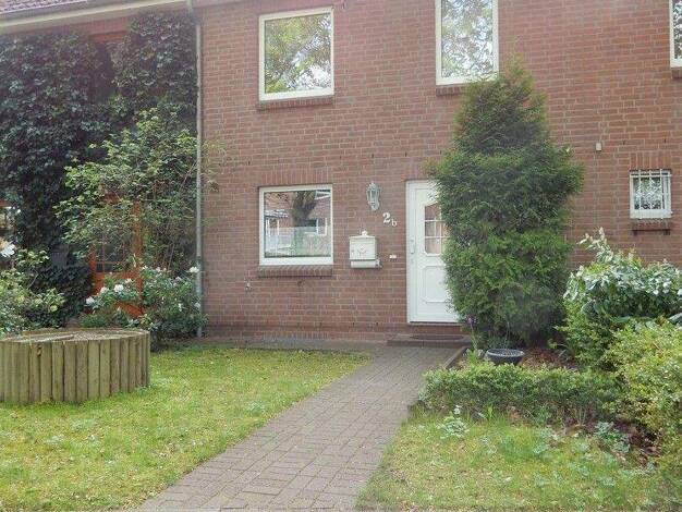 Reihenmittelhaus zur Miete 1.500 € 5 Zimmer 120 m² 300 m² Grundstück frei ab 01.05.2026 Neugraben-Fischbek Hamburg 21149