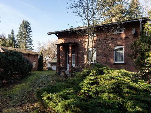 Einfamilienhaus zum Kauf 220.000 € 7 Zimmer 200 m² 3.200 m² Grundstück Bergzow Elbe-Parey 39307