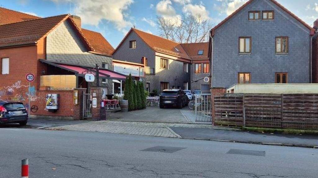 Gewerbeobjekt zum Kauf als Kapitalanlage geeignet 1.075.000 € 735 m² 836 m² Grundstück teilbar ab 415 m² Stadtgebiet Wolfenbüttel 38300