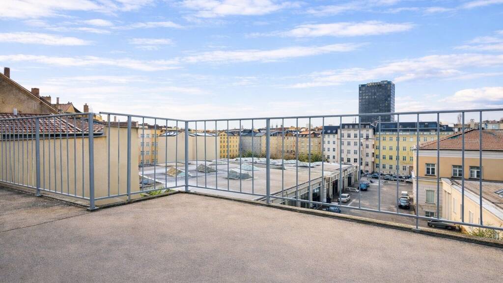 Terrassenwohnung zum Kauf 275.000 € 2,5 Zimmer 58,1 m² 6. Geschoss Klosterneuburger Straße Wien 1200