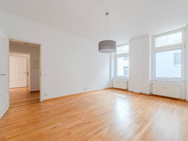 Wohnung zum Kauf provisionsfrei 389.000 € 2 Zimmer 73,1 m² 1. Geschoss Schöneberg Tempelhof-Schöneberg 10823