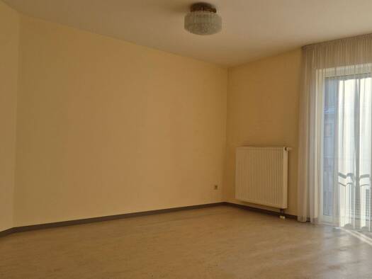 Wohnung zur Miete 695 € 3 Zimmer 72 m² Geschoss 1/3 frei ab 15.04.2026 Innenstadt Schweinfurt 97421