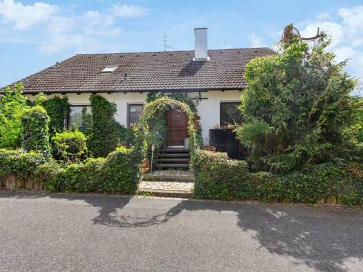 Einfamilienhaus zum Kauf 380.000 € 5 Zimmer 152,4 m² 594 m² Grundstück Unterlindelburg Schwarzenbruck / Unterlindelburg 90592