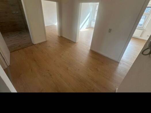 Wohnung zur Miete 680 € 3 Zimmer 80 m² Geschoss 1/3 frei ab sofort Dr.-Friedrichs-Straße 73 Mügeln 04769