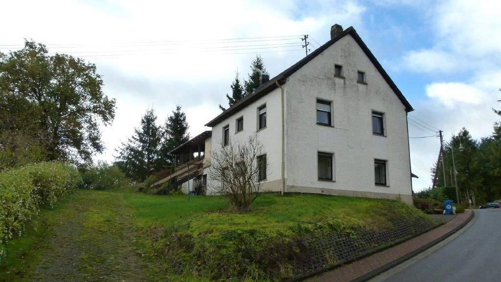 Mehrfamilienhaus zum Kauf 188.000 € 9 Zimmer 210 m² 2.075 m² Grundstück Weinsfeld Prüm-Weinsfeld 54595