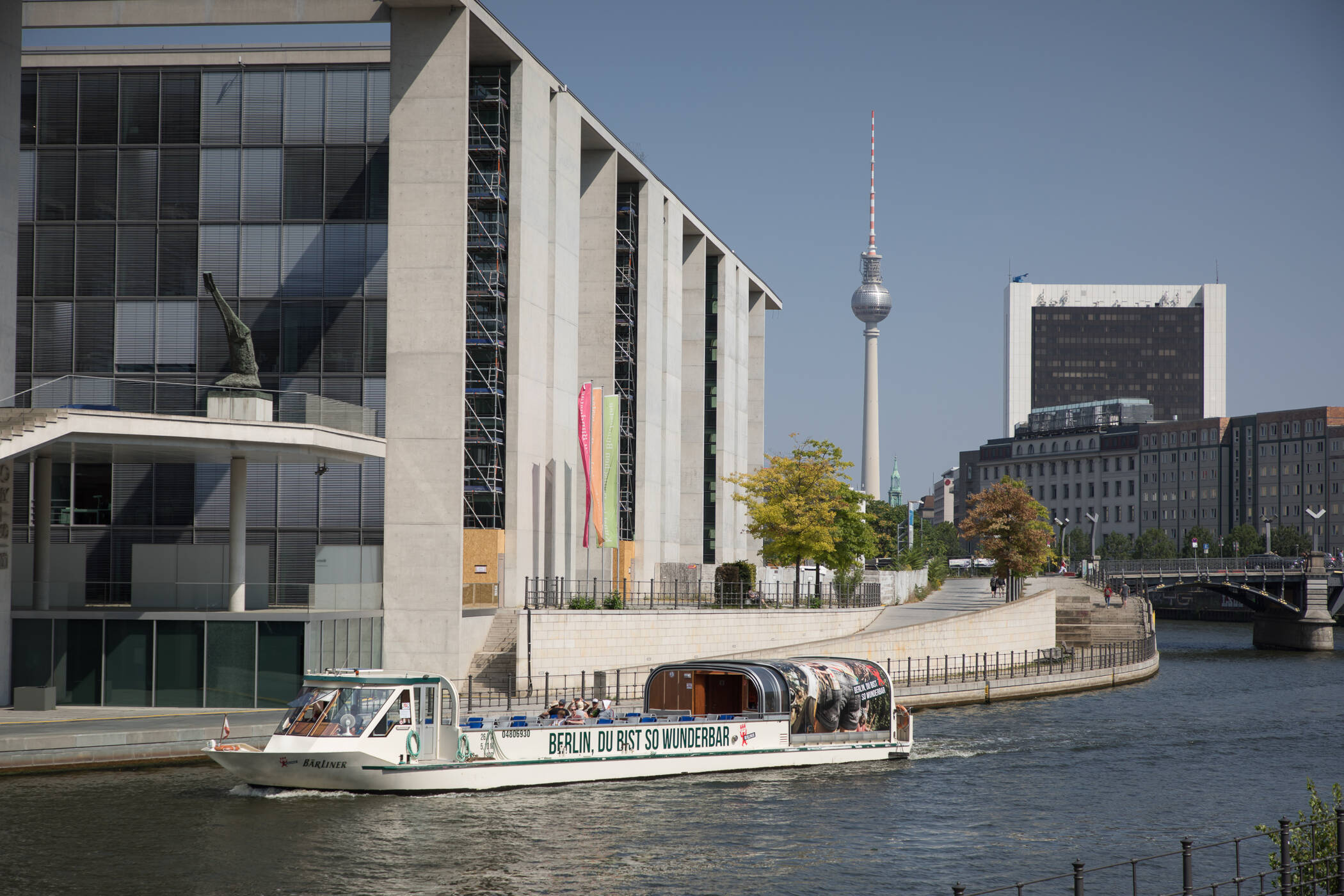 Erstbezug nach individueller Sanierung: Stuck-Altbau mit Tiergarten Blick - provisionsfrei - – Lüneburger Straße 28, 10557 Berlin – Vorschaubild 31