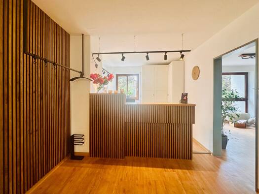 Büro zum Kauf 399.000 € 8 Zimmer 105 m² Bürofläche Königsbrunn 86343