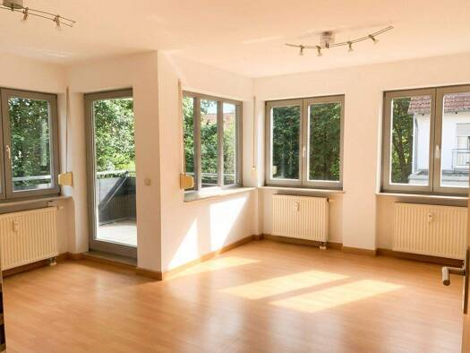 Wohnung zum Kauf 89.990 € 3 Zimmer Silberstraße Wilkau-Haßlau 08112