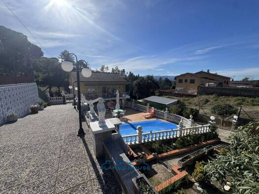 Villa zum Kauf 250.000 € 3 Zimmer 140 m² 728 m² Grundstück Guilleries 0 Maçanet de la Selva 17412