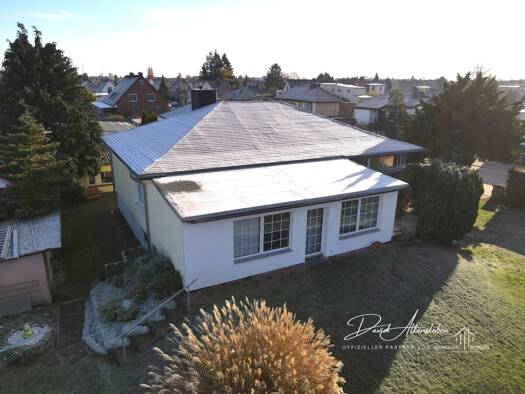 Einfamilienhaus zum Kauf 8 Zimmer 235,1 m² 1.017 m² Grundstück Barleben 39179