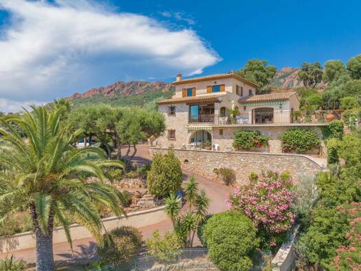 Einfamilienhaus zum Kauf 1.950.000 € 9 Zimmer 230 m² 1.250 m² Grundstück Centre ville Saint-Raphaël 83530