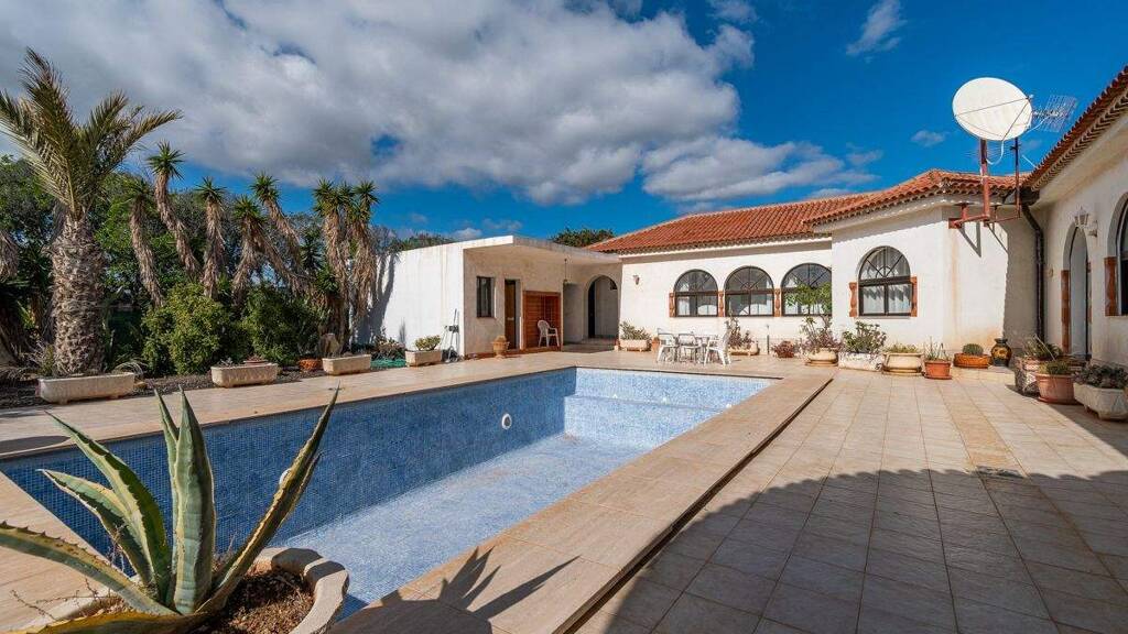 Villa zum Kauf 780.000 € 8 Zimmer 340 m² 11.296 m² Grundstück San Isidro De Abona 38611