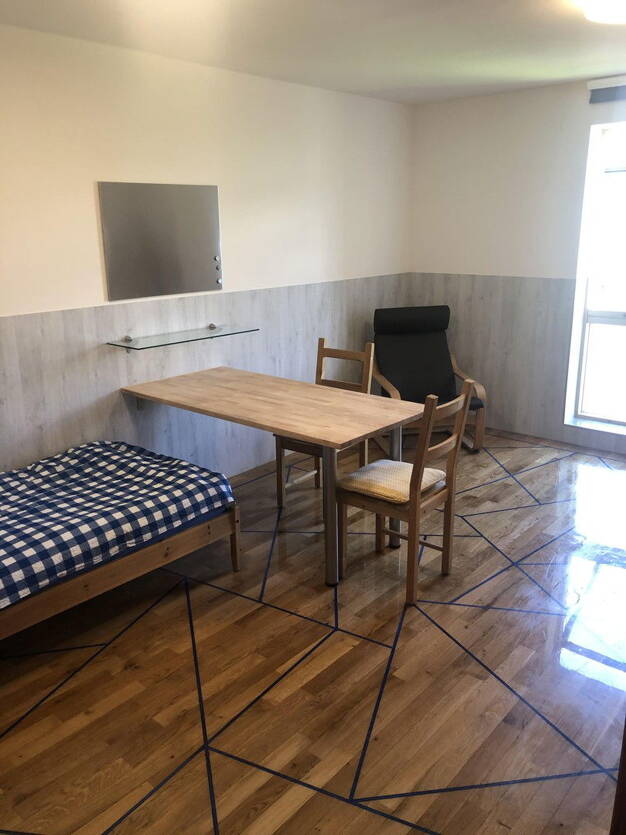 WG-Zimmer zur Miete Wohnen auf Zeit 550 € 25 m² 1. Geschoss frei ab sofort Preungesheim Frankfurt am Main 60435
