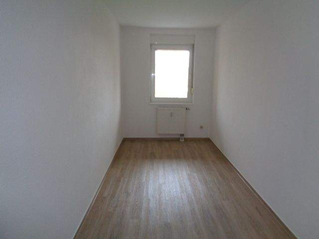 Immobilie in Schönburg - Attraktive Kapitalanlage  3-Zimmerwohnung mit großem Balkon und PKW-Stellplatz - Bild 4