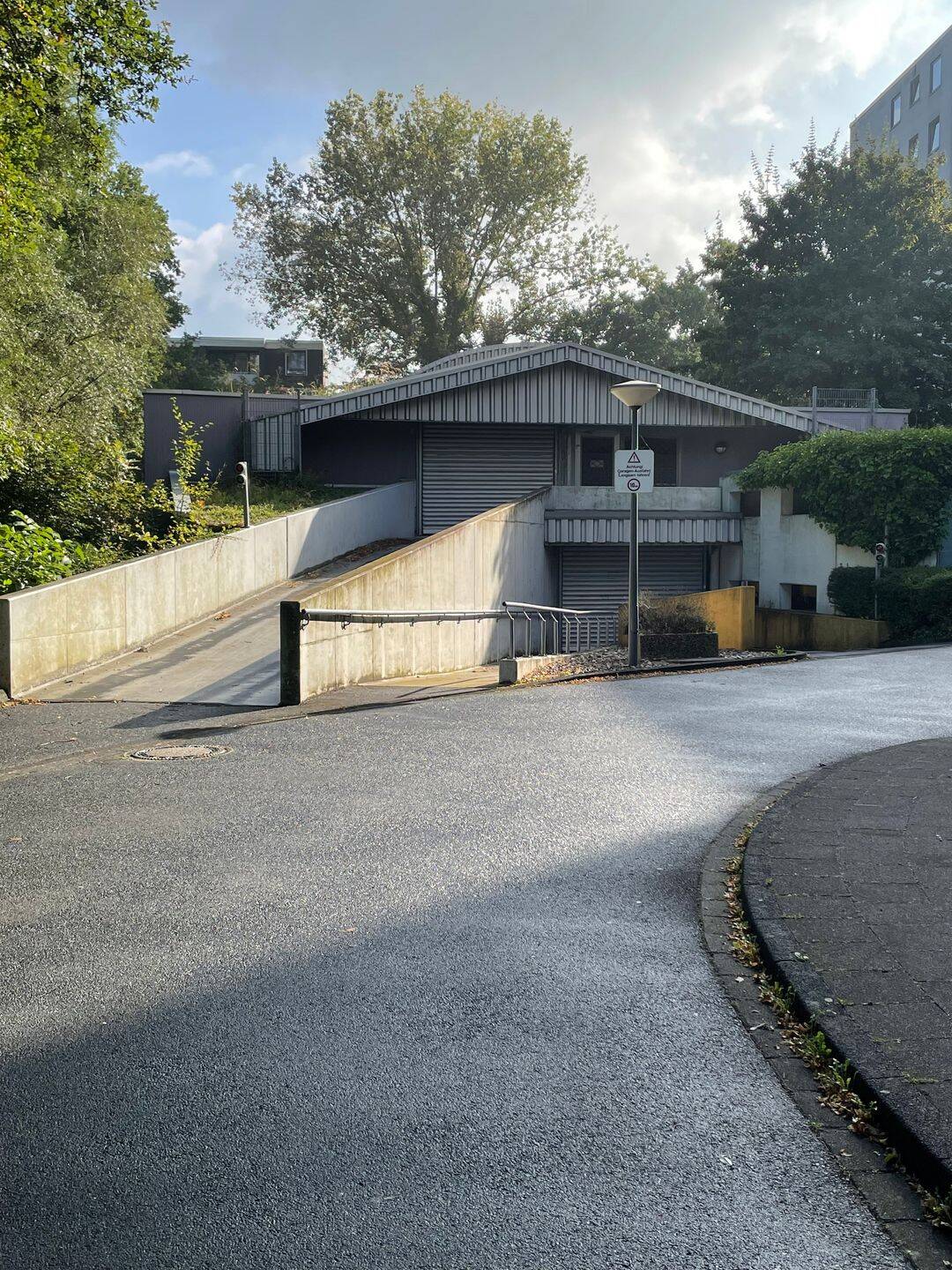Tiefgaragenstellplatz zur Miete - Ansicht 2