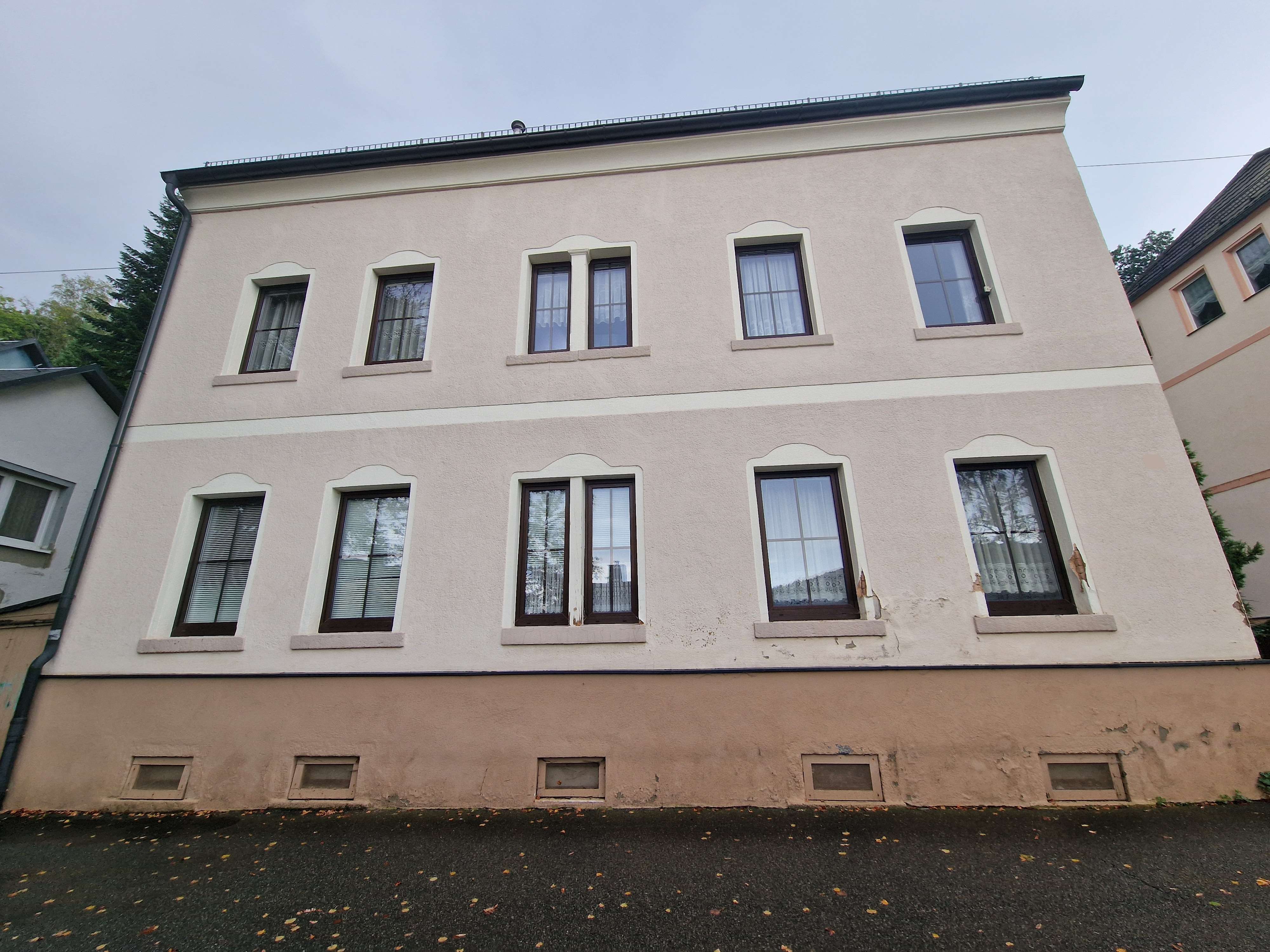 Einfamilienhaus zum Kauf 139.000 € 12 Zimmer 200 m²<br/>Wohnfläche 840 m²<br/>Grundstück Aue 08280