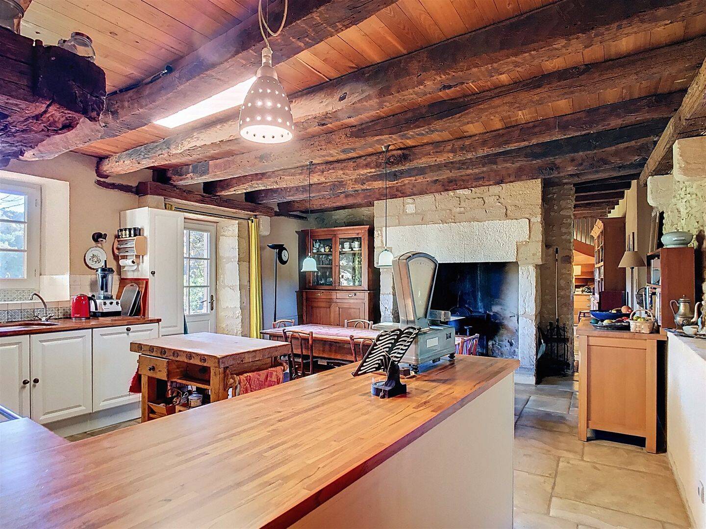 Immobilie in Bönebüttel - Prachtiges Steinensemble mit Gîte und Studio - Bild 4