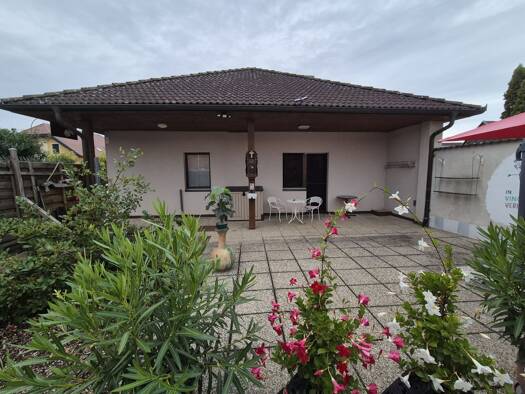 Einfamilienhaus zum Kauf 295.000 € 3 Zimmer 120 m² 1.061 m² Grundstück Wullersdorf 2022
