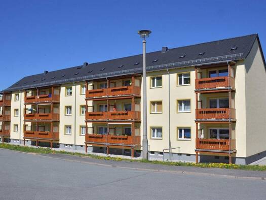 Wohnung zur Miete 427 € 3 Zimmer 61 m² 3. Geschoss frei ab 01.01.2026 Parkstr. 5 Niederwürschnitz 09399