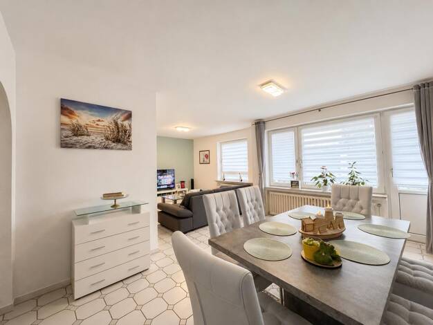 Wohnung zum Kauf 175.000 € 2 Zimmer 61,3 m² Weidenpesch Köln 50737