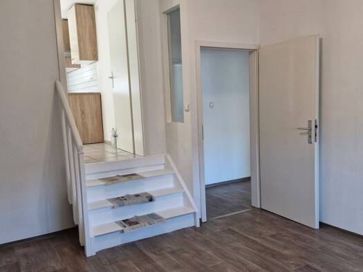 Wohnung zur Miete 670 € 4 Zimmer 76 m² Geschoss 1/3 frei ab 01.10.2026 Frohnlach Ebersdorf b.Coburg 96237