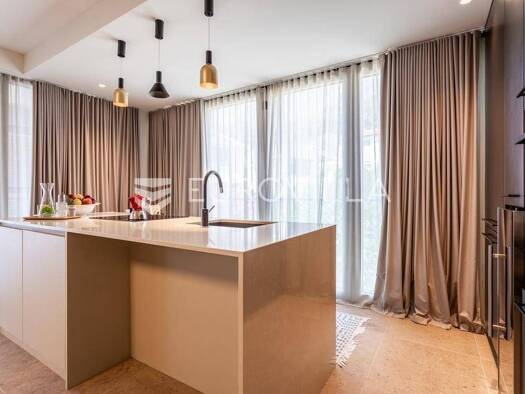 Haus zum Kauf 2.400.000 € 4 Zimmer 320 m² Hvar Hvar