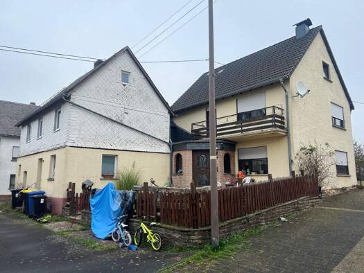 Mehrfamilienhaus zum Kauf provisionsfrei 59.000 € 8 Zimmer 227 m² 397 m² Grundstück Lahr 56288