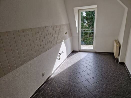 Wohnung zur Miete 460 € 4 Zimmer 94,5 m² Geschoss 3/4 frei ab sofort Haselbrunn Plauen 08525