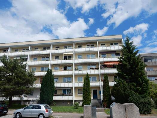 Wohnung zur Miete 320 € 2 Zimmer 56,6 m² 4. Geschoss frei ab sofort Lausitzer Straße 25 Königshufen Görlitz 02828