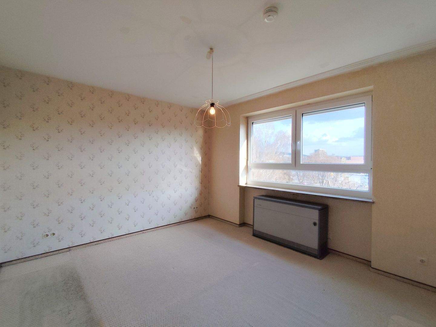 Immobilie in Kulmbach - Rohdiamant mit Weitblick: Erschaffen Sie Ihr Traumzuhause in Kulmbach! - Bild 4