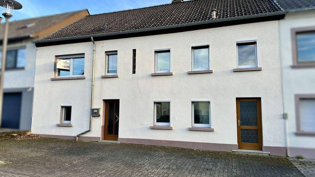 Einfamilienhaus zum Kauf 158.000 € 7 Zimmer 140 m² 460 m² Grundstück frei ab sofort Speicher 54662