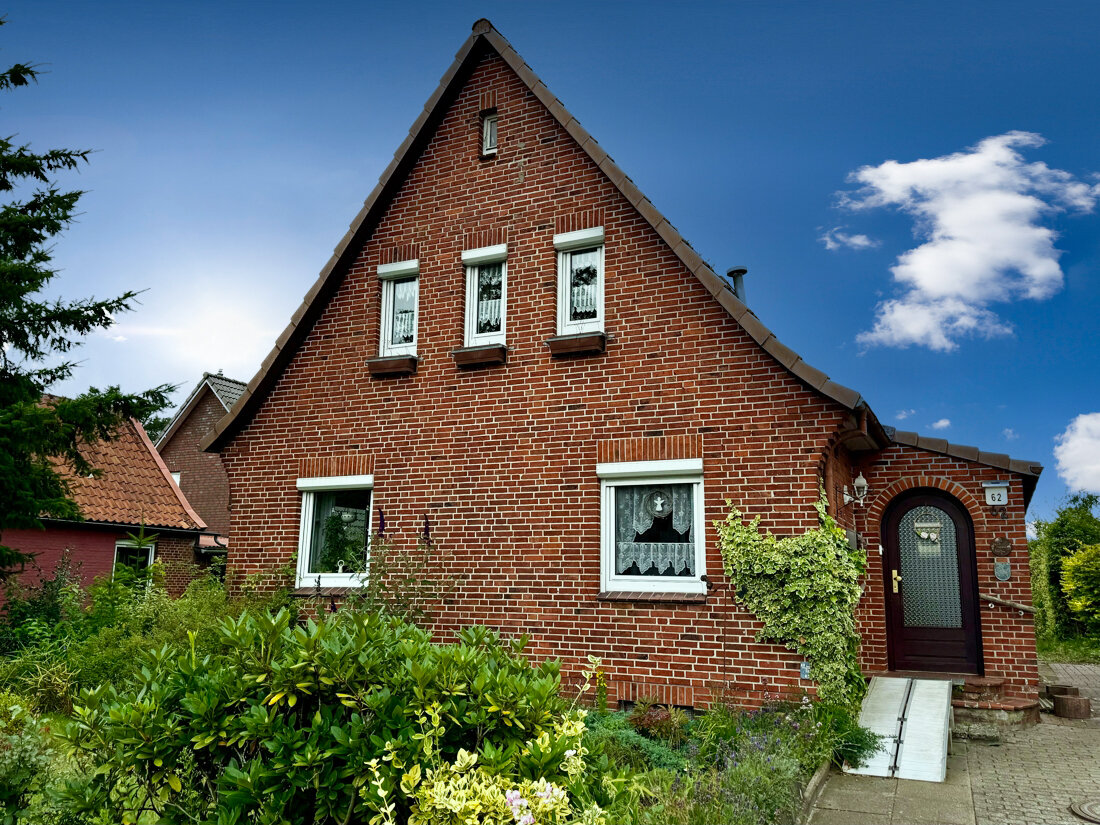 Einfamilienhaus zum Kauf 149.000 € 4 Zimmer 82 m²<br/>Wohnfläche 628 m²<br/>Grundstück Meldorf 25704