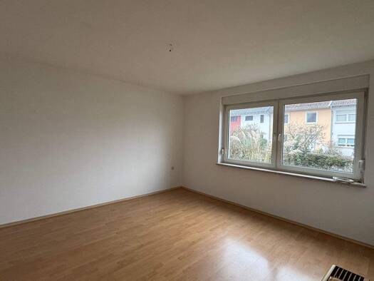 Doppelhaushälfte zum Kauf 389.000 € 7 Zimmer 150 m² 638 m² Grundstück frei ab sofort Veitshöchheim 97209