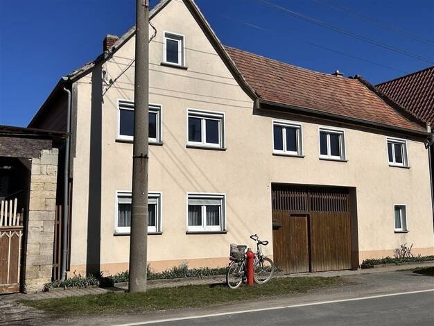 Bauernhaus zum Kauf 124.800 € 6 Zimmer 186 m² 1.572 m² Grundstück frei ab sofort Dothen Schkölen b Eisenberg, Thür 07619