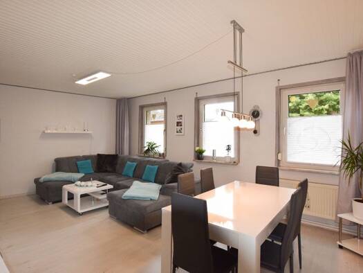 Einfamilienhaus zum Kauf 150.000 € 8 Zimmer 172 m² 338 m² Grundstück Königslutter Königslutter am Elm 38154