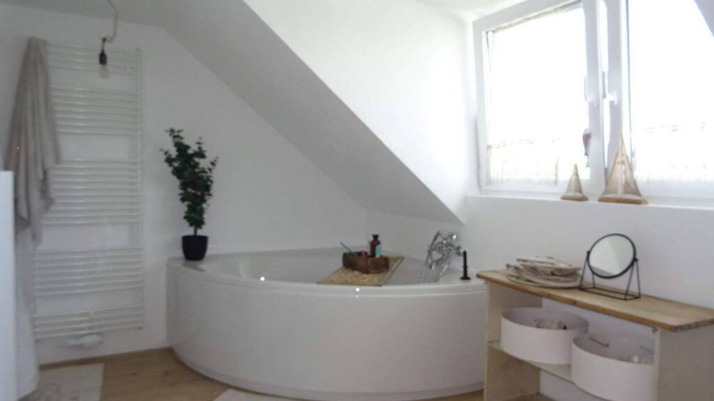 Mehrfamilienhaus zum Kauf 259.500 € 12 Zimmer 250 m² 469 m² Grundstück Zeulenroda Zeulenroda-Triebes 07937