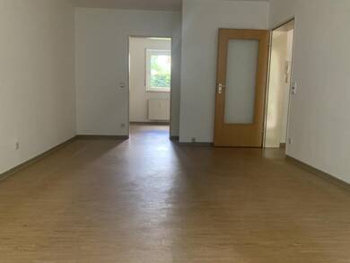 Wohnung zur Miete nur mit Wohnberechtigungsschein 415 € 2 Zimmer 55,1 m² EG frei ab 30.07.2025 Im Pfirsichgarten 22 Kandel 76870