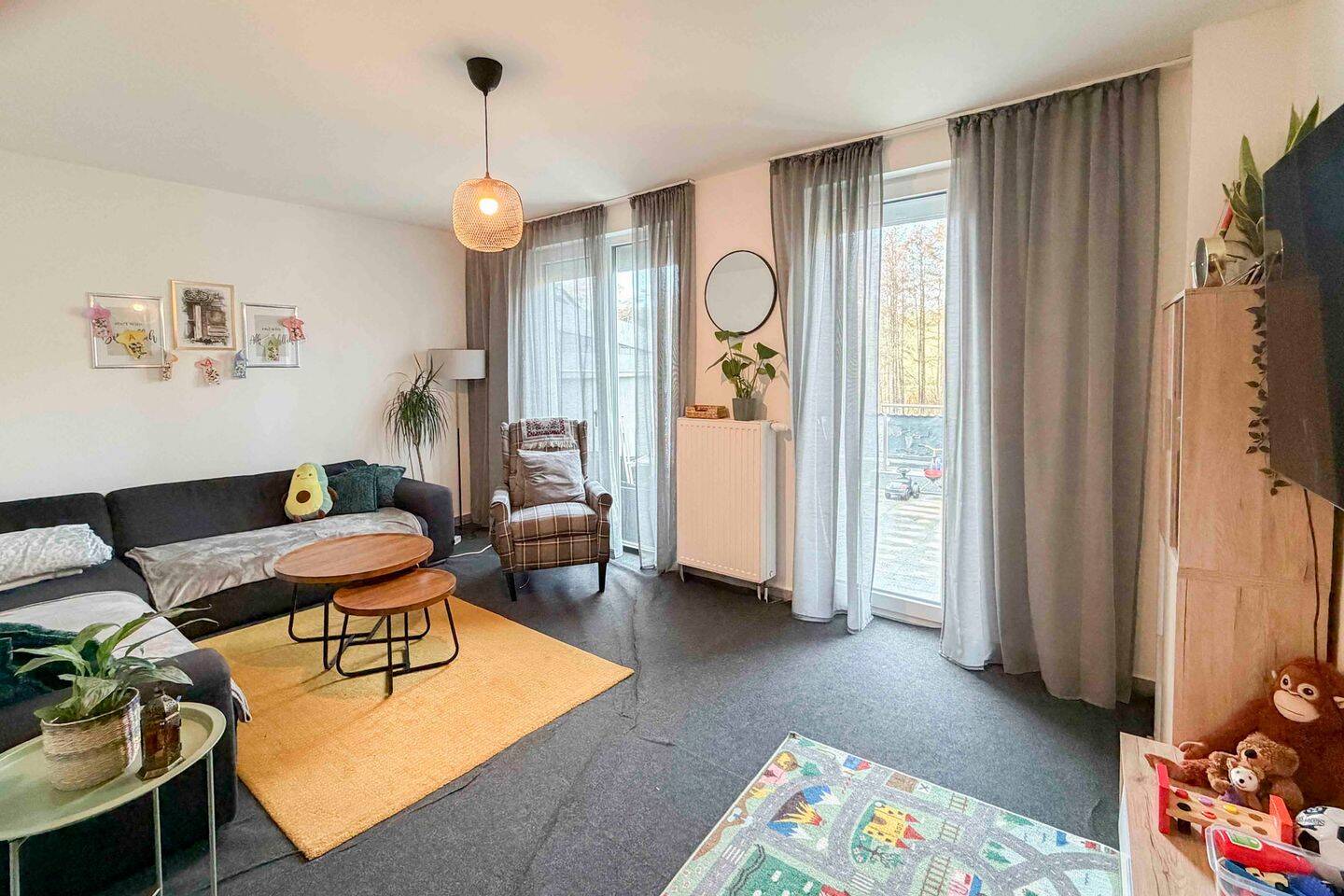 Immobilie in Gerach - Bezugfertiges Familienhaus mit großem Garten, Dachterrasse & Einbauküche - 2017 umfassend saniert - Bild 0