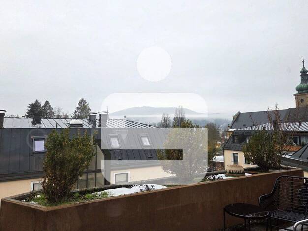 Wohnung zur Miete 725 € 2 Zimmer 71,4 m² 3. Geschoss frei ab 01.04.2026 Bad Kissingen 97688