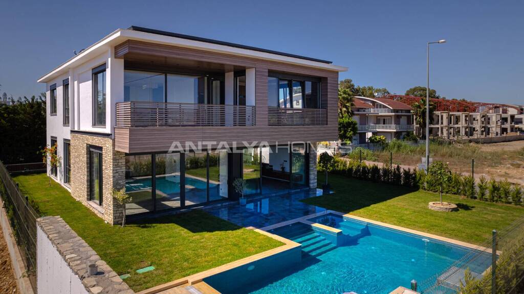 Einfamilienhaus zum Kauf 1.390.000 € 5 Zimmer 240 m² 629 m² Grundstück Antalya 07506