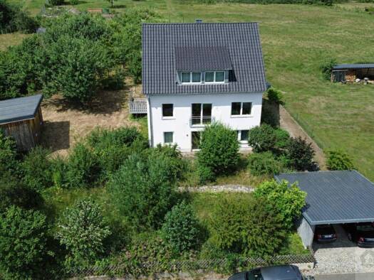 Einfamilienhaus zum Kauf 463.000 € 9 Zimmer 150 m² 1.017 m² Grundstück Eschenbach Eschenbach i.d.OPf. 92676