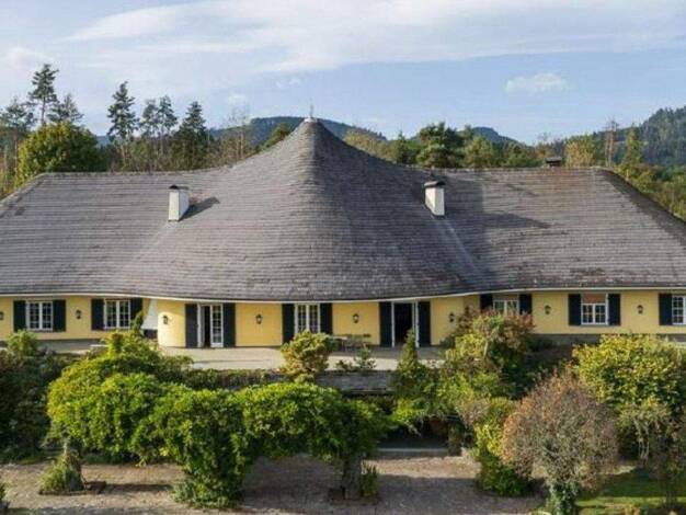 Villa zum Kauf provisionsfrei 2.200.000 € 20 Zimmer 872 m² 25.421 m² Grundstück Sankt Veit an der Glan 9300