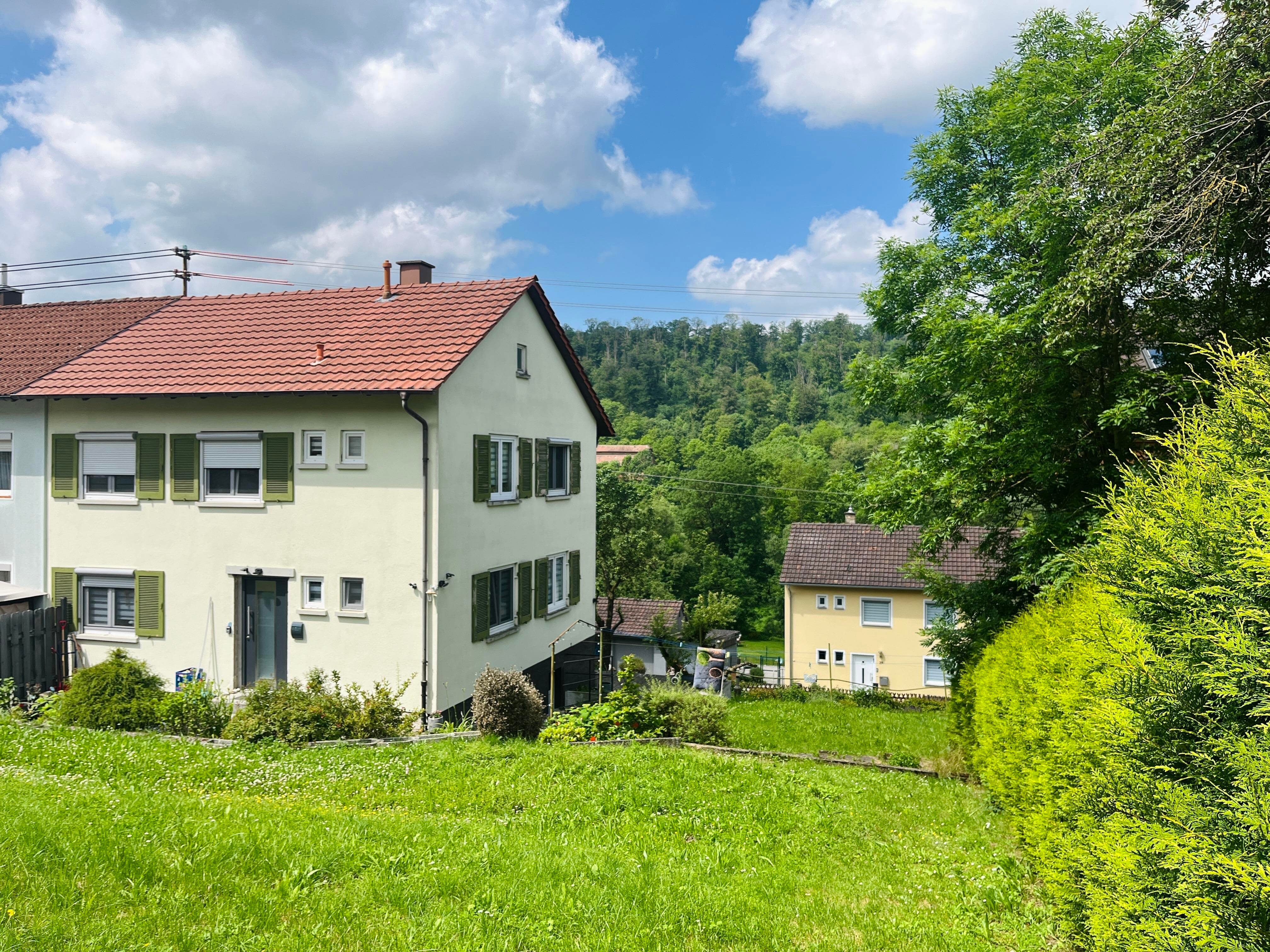 Doppelhaushälfte zum Kauf 275.000 € 5 Zimmer 117 m²<br/>Wohnfläche 657 m²<br/>Grundstück Laudenbach Weikersheim 97990