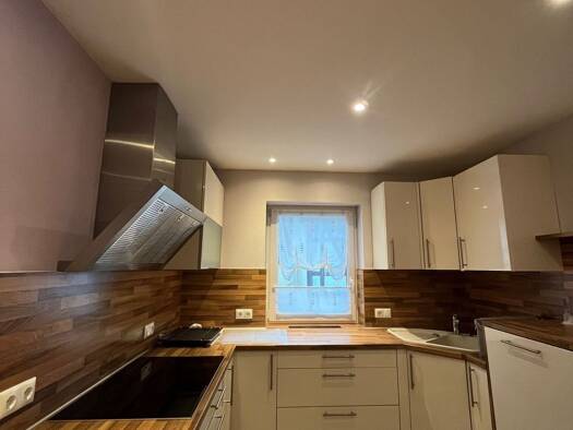 Wohnung zur Miete 1.300 € 5 Zimmer 130 m² Geschoss 1/2 frei ab 01.01.2026 Velden 91235