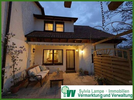 Doppelhaushälfte zum Kauf provisionsfrei 238.000 € 4 Zimmer 111 m² Gommern 39245