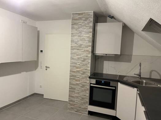 Wohnung zur Miete 1.000 € 3 Zimmer 85 m² Geschoss 1/2 frei ab sofort Hailfingen Rottenburg am Neckar 72108