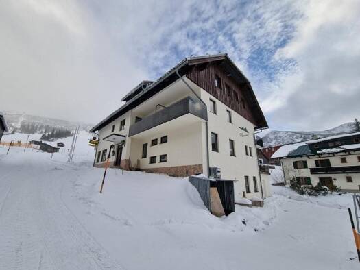Hotel zum Kauf 1.290.000 € 16 Zimmer 855 m² Grundstück Irdning-Donnersbachtal 8953