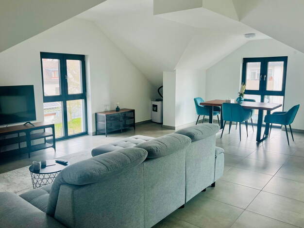 Wohnung zur Miete Wohnen auf Zeit 1.800 € 2 Zimmer 67 m² frei ab sofort Waldenserstr 58 Walldorf Mörfelden-Walldorf 64546